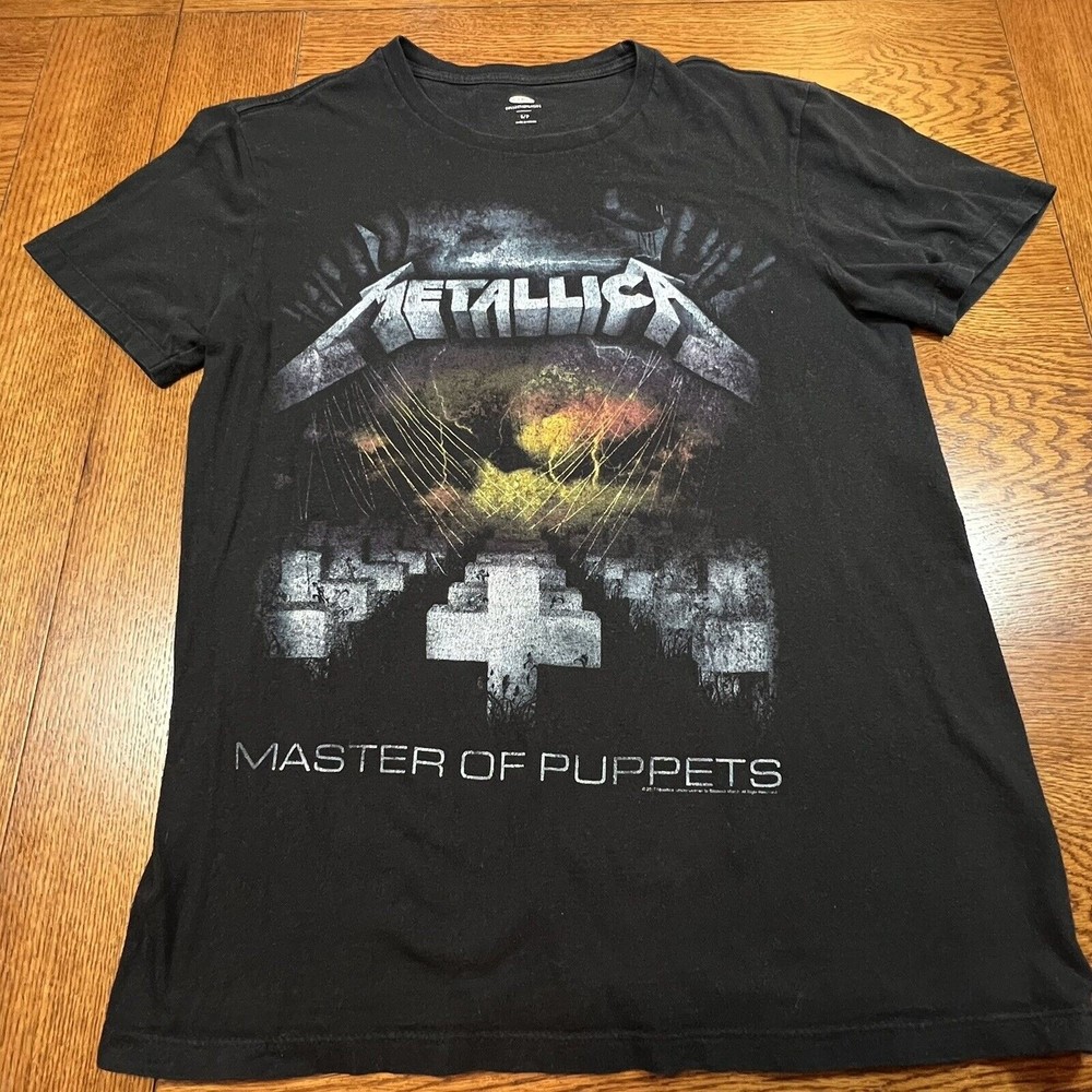 METALLICA Master of Puppets ~ Small ~ 2017 Old Navy Colectabilitees T Shirt